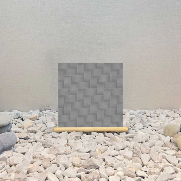 Mirella-Gris-1.png